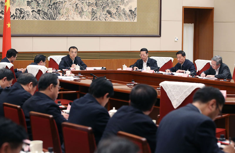 李克強(qiáng)：放寬配售電業(yè)務(wù)市場(chǎng)準(zhǔn)入 推動(dòng)建立市場(chǎng)決定能源價(jià)格機(jī)制