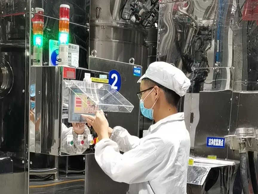 奮斗姿態(tài)書寫人生底色 銀隆儲(chǔ)能“小哥哥”的職場進(jìn)擊姿勢